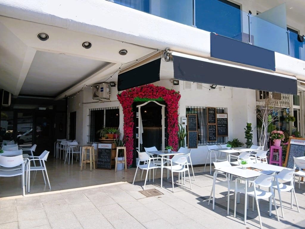 Restaurant/Bar til salg i Torremolinos - € 57.950 (Ref: 9944823)