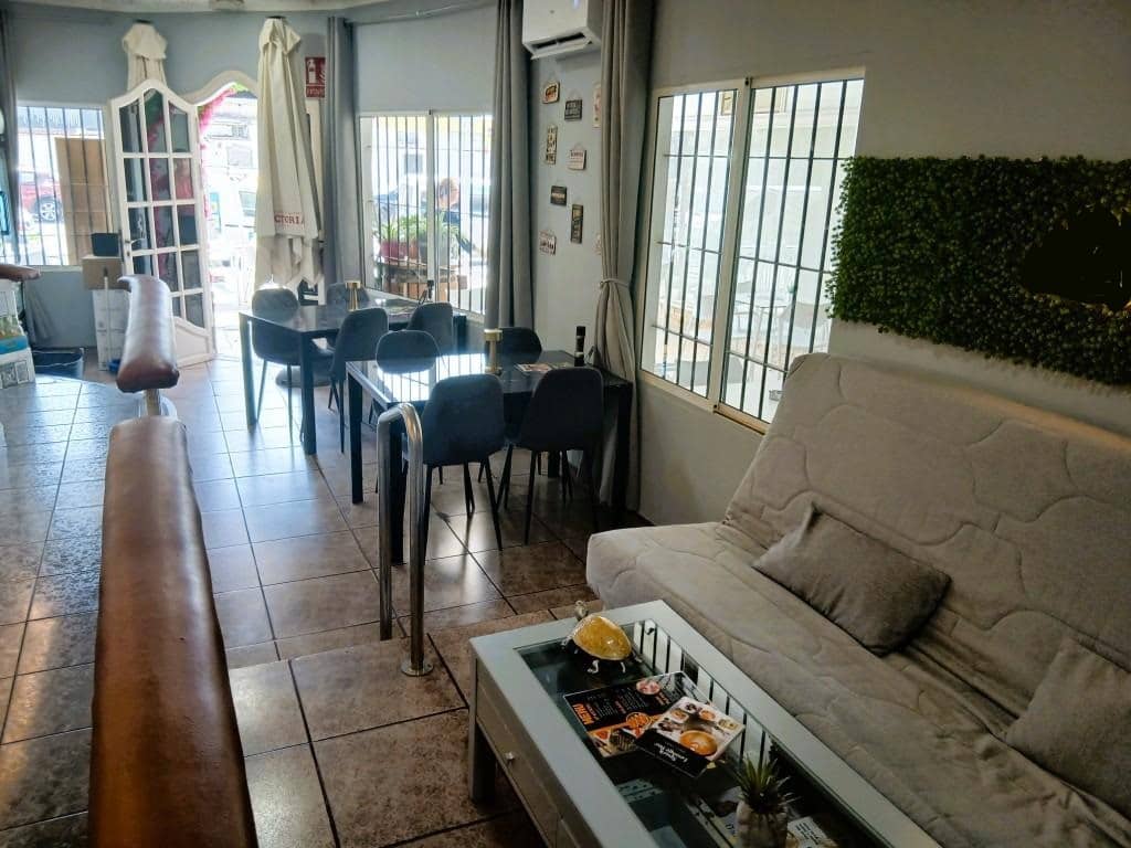 Restaurant/Bar til salg i Torremolinos - € 57.950 (Ref: 9944823)