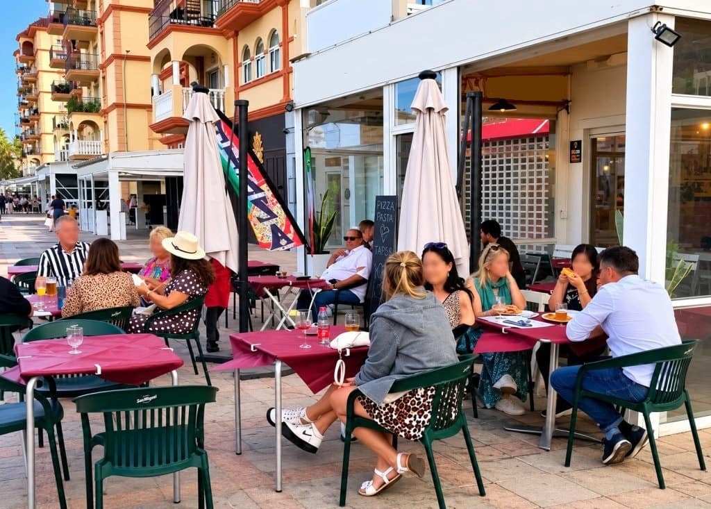 Bar/Restaurant zu verkaufen in Fuengirola - 37.950 € (Ref: 9958323)