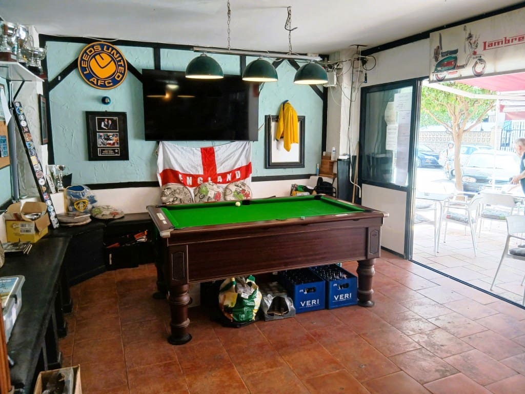 Bar/Restaurante en Fuengirola en venta - 14.950 € (Ref: 9983859)