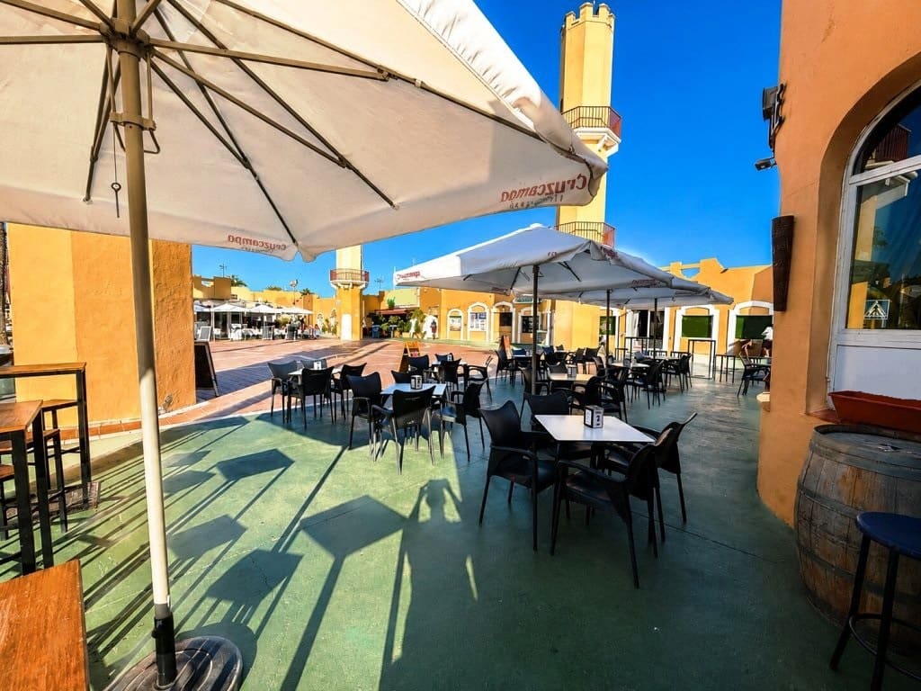 Restaurante/Bar para venda em Fuengirola - 34 950 € (Ref: 9991915)