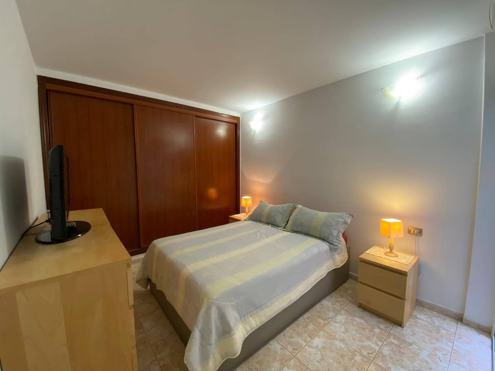 3 camera da letto Appartamento sulla Spiaggia da affittare in Los Abrigos con garage - 1.500 € (Rif: 9469811)