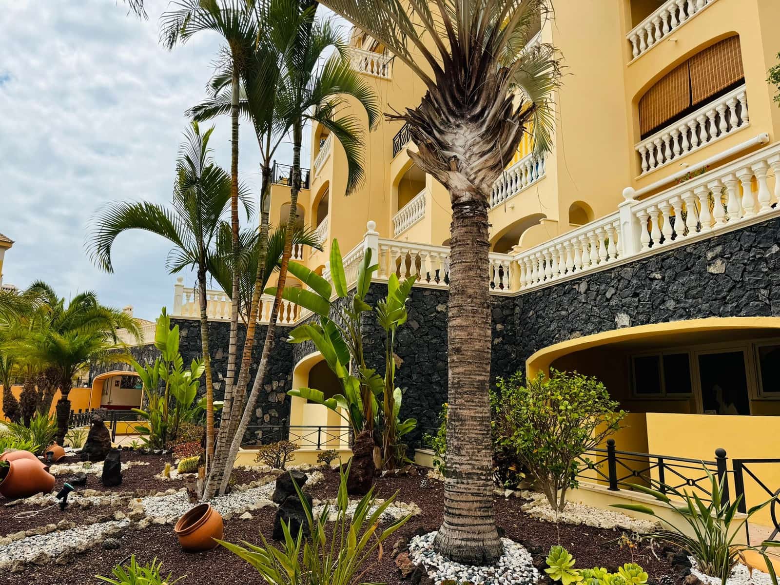 Apartamento Playa de 2 habitaciones en Los Cristianos en venta con piscina - 389.000 € (Ref: 9622033)