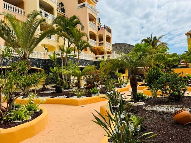 Apartamento Playa de 2 habitaciones en Los Cristianos, Arona en venta con piscina - 389.000 € (Ref: 9622033)