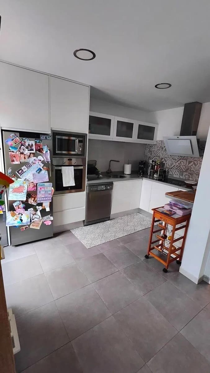 3 makuuhuone Rivitalo myytävänä paikassa Finestrat - 465 000 € (Ref: 9343398)