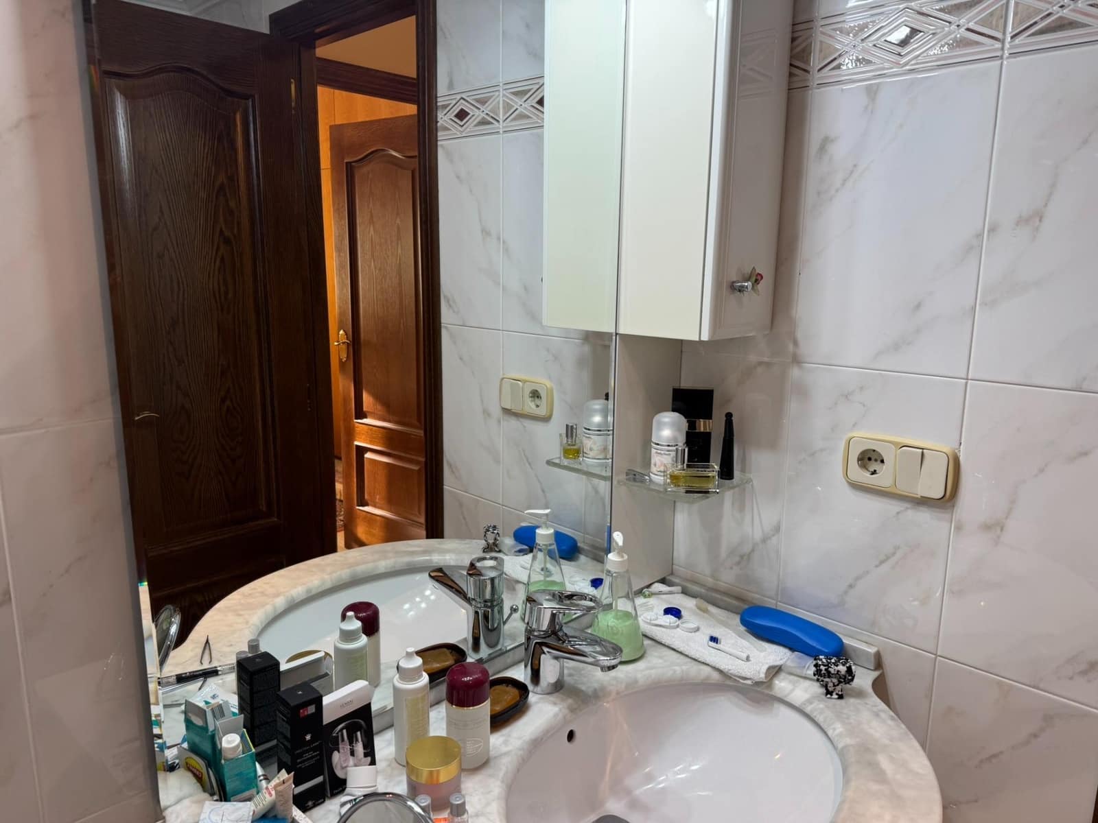 6 soveværelse Rækkehus til salg i Benidorm med swimmingpool garage - € 460.000 (Ref: 9353611)