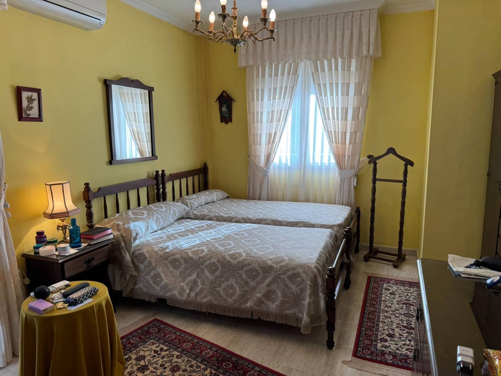 6 soveværelse Rækkehus til salg i Benidorm med swimmingpool garage - € 460.000 (Ref: 9353611)