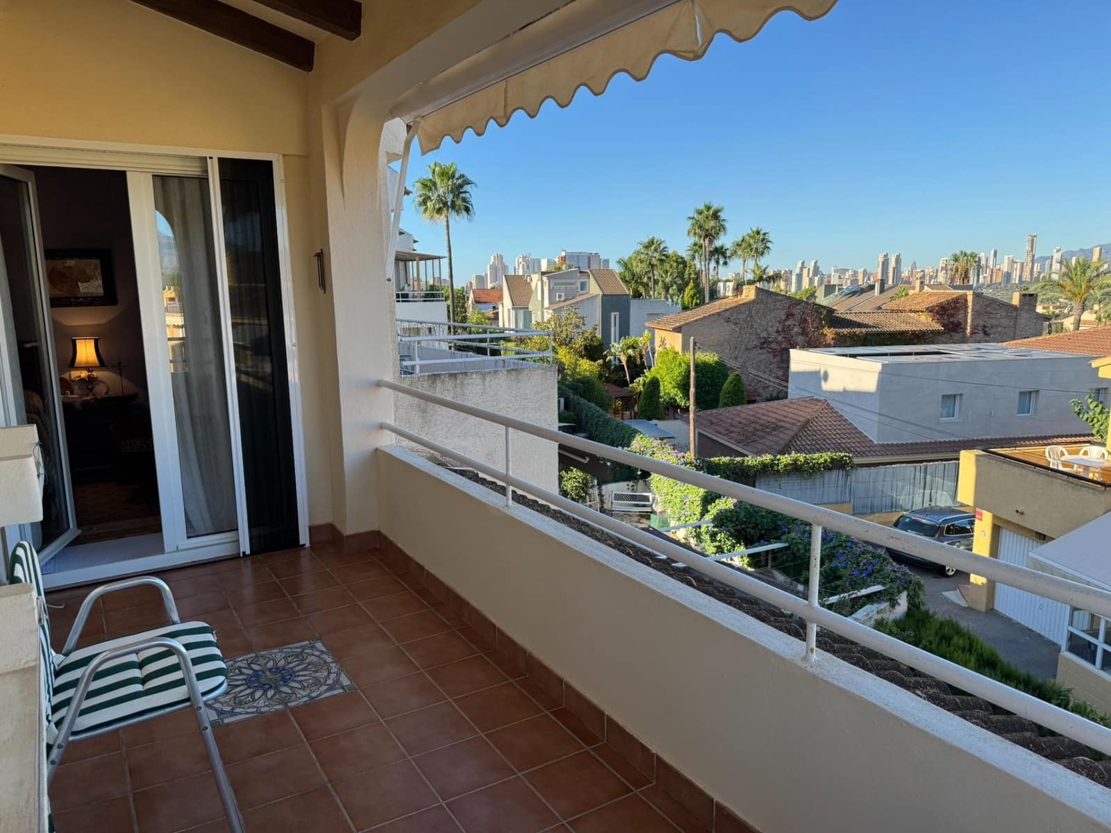 6 soveværelse Rækkehus til salg i Benidorm med swimmingpool garage - € 460.000 (Ref: 9353611)