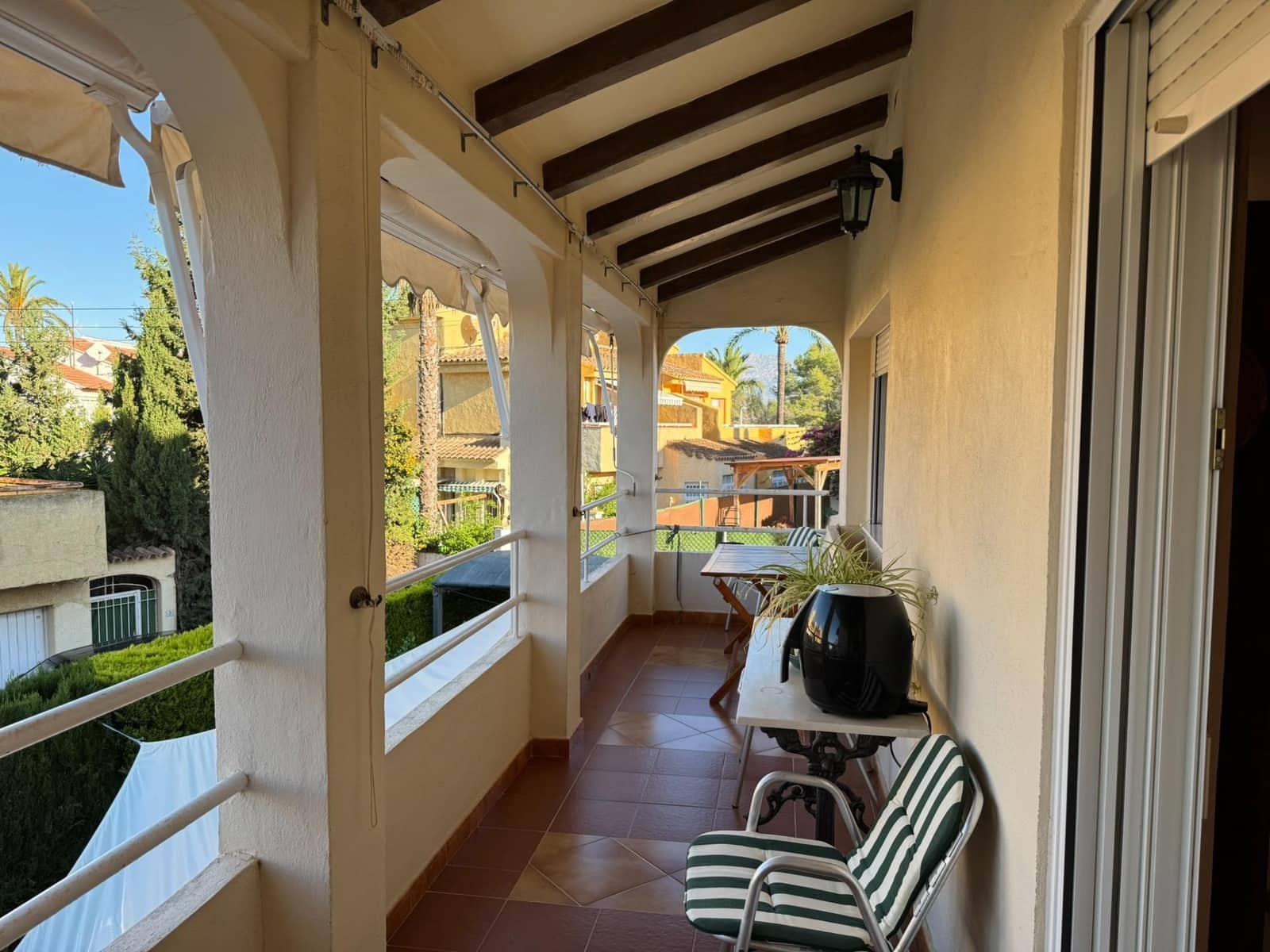 6 soveværelse Rækkehus til salg i Benidorm med swimmingpool garage - € 460.000 (Ref: 9353611)