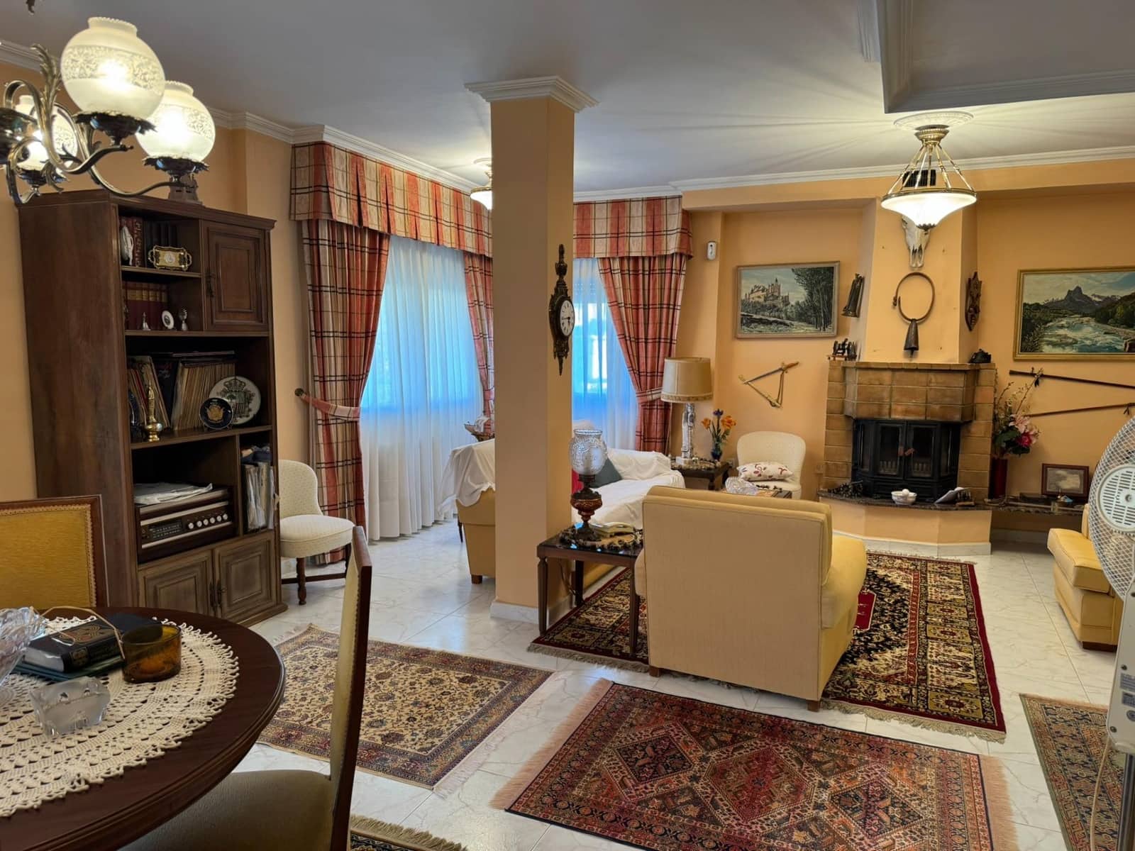 6 soveværelse Rækkehus til salg i Benidorm med swimmingpool garage - € 460.000 (Ref: 9353611)