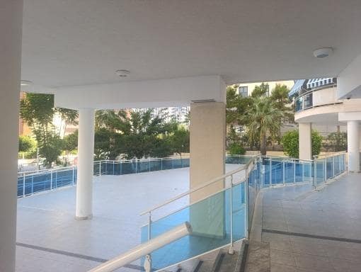 2 bedroom Flat for sale in La Villajoyosa / Vila Joiosa with pool - € 250,000 (Ref: 9375325)
