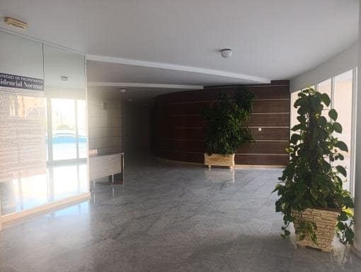 2 bedroom Flat for sale in La Villajoyosa / Vila Joiosa with pool - € 250,000 (Ref: 9375325)