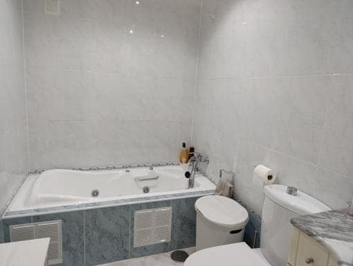 Piso de 2 habitaciones en La Villajoyosa / Vila Joiosa en venta con piscina - 250.000 € (Ref: 9375325)