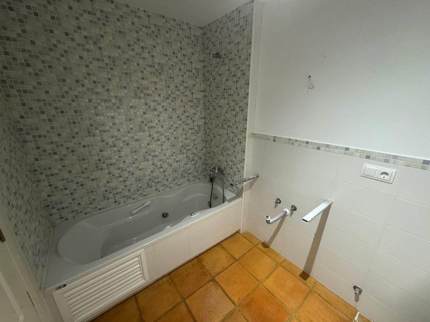 2 bedroom Villa for sale in Finestrat with pool - € 254,000 (Ref: 9406829)