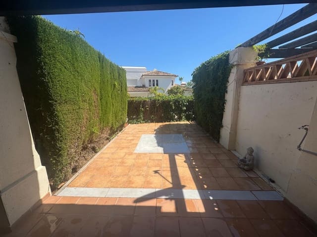 2 sypialnia Willa na sprzedaż w Finestrat z basenem - 254 000 € (Ref: 9406829)