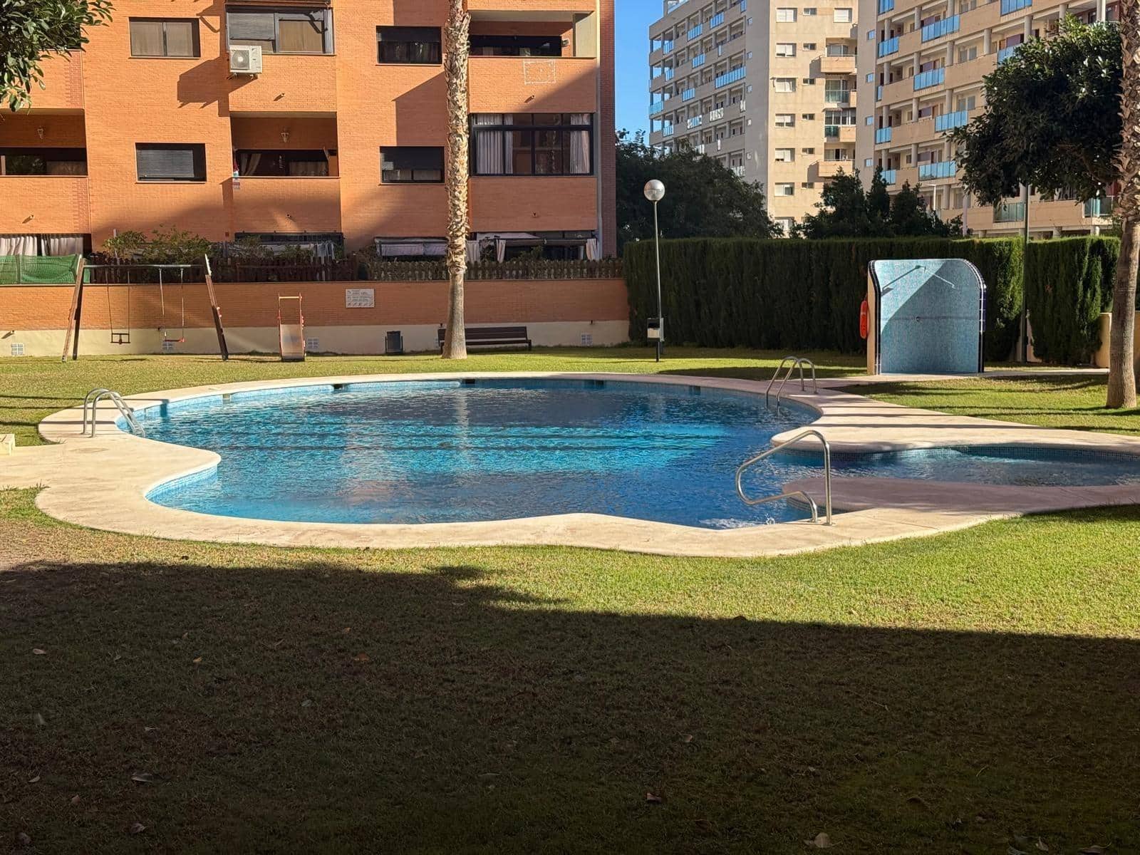1 bedroom Apartment for sale in La Villajoyosa / Vila Joiosa with pool - € 235,000 (Ref: 9422419)