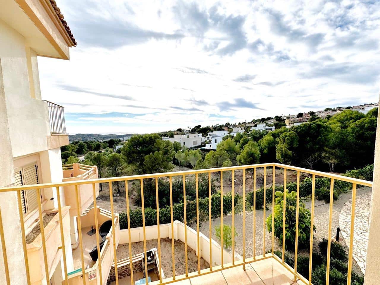 2 bedroom Flat for sale in Finestrat with pool - € 250,000 (Ref: 9440115)