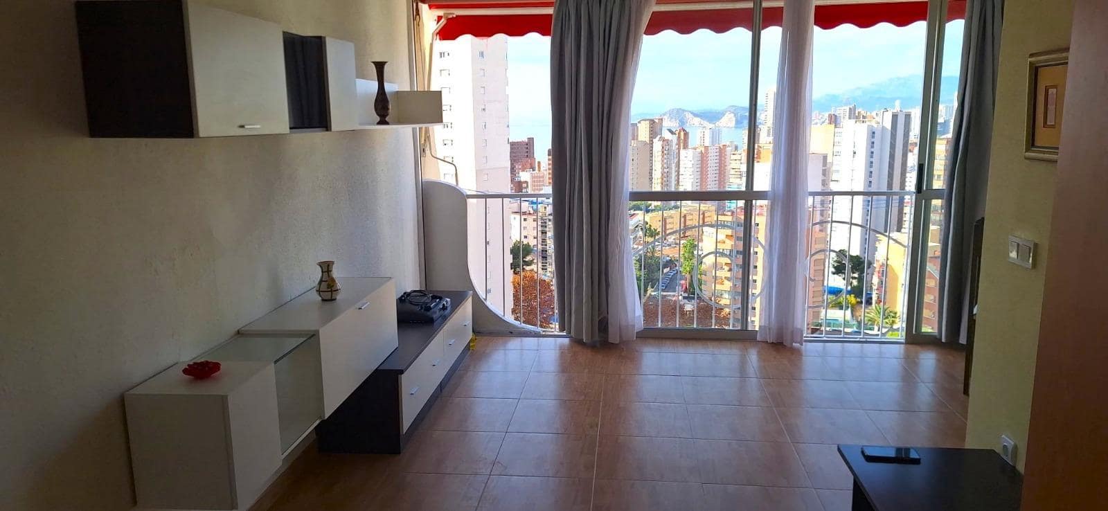 Apartamento de 1 habitación en Benidorm en venta con piscina - 169.000 € (Ref: 9462074)