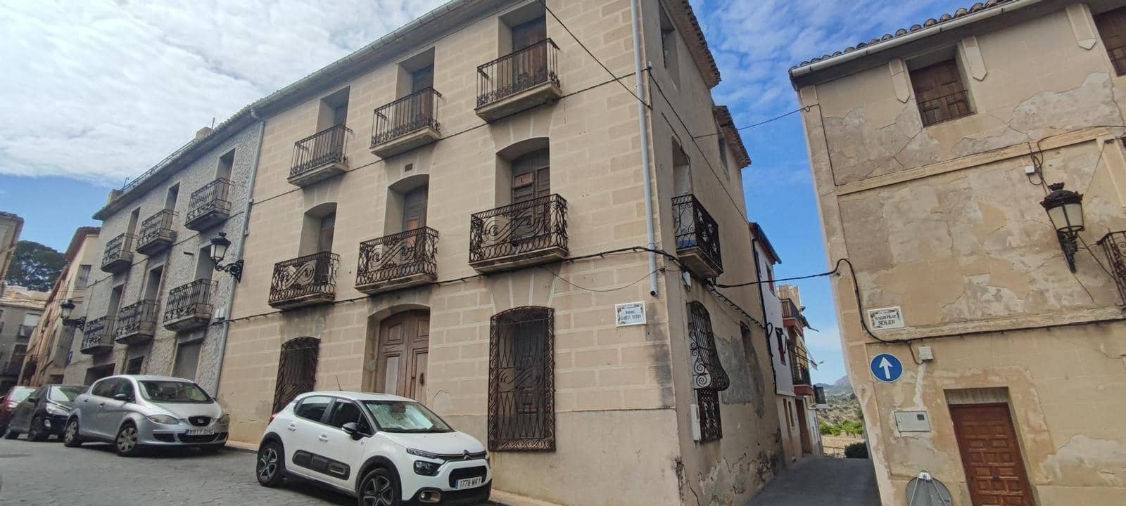 Townhouse for sale in Relleu - € 149,000 (Ref: 9591258)