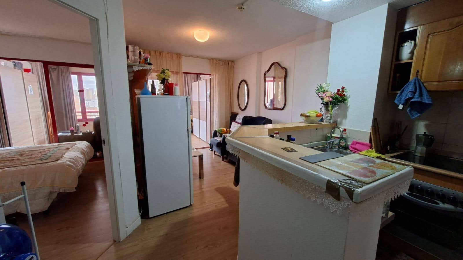 1 sovrum Lägenhet till salu i Benidorm med pool - 197 000 € (Ref: 9596111)