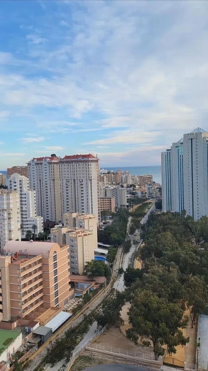 2 bedroom Apartment for sale in La Villajoyosa / Vila Joiosa with pool - € 179,000 (Ref: 9619219)