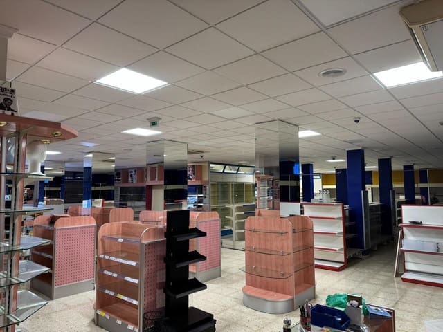 1 quarto Comercial para arrendar em La Villajoyosa / Vila Joiosa - 2 800 € (Ref: 9629955)