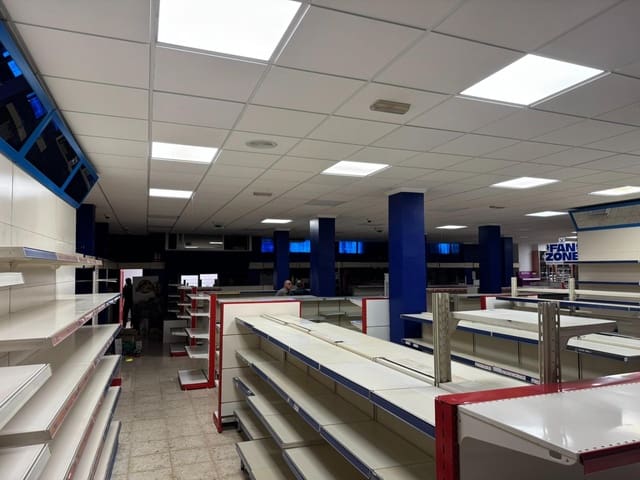 1 quarto Comercial para arrendar em La Villajoyosa / Vila Joiosa - 2 800 € (Ref: 9629955)