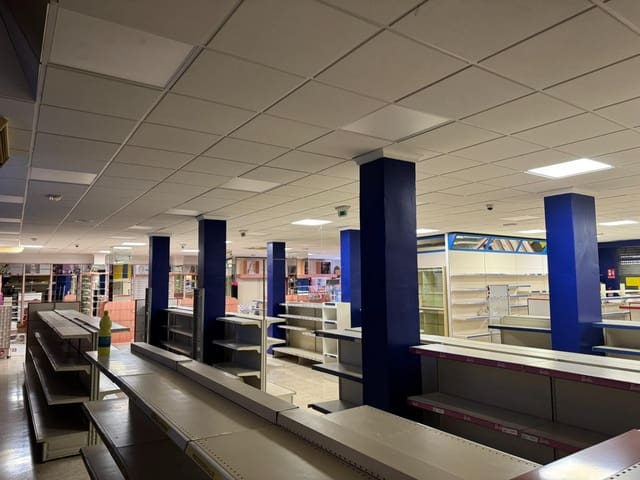 1 quarto Comercial para arrendar em La Villajoyosa / Vila Joiosa - 2 800 € (Ref: 9629955)