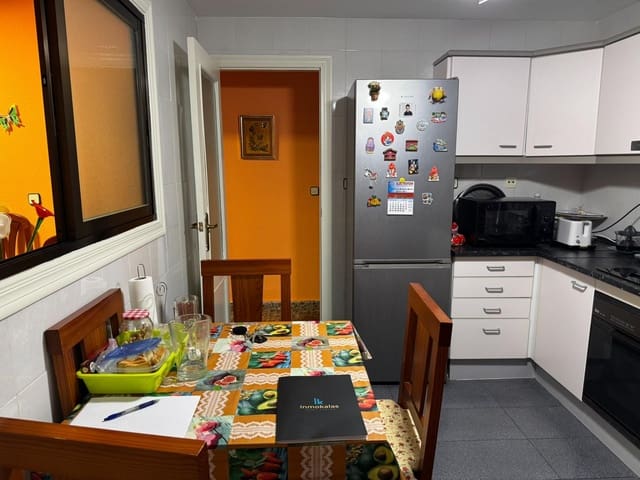 3 makuuhuone Asunto myytävänä paikassa Poniente, Benidorm - 295 000 € (Ref: 9629956)