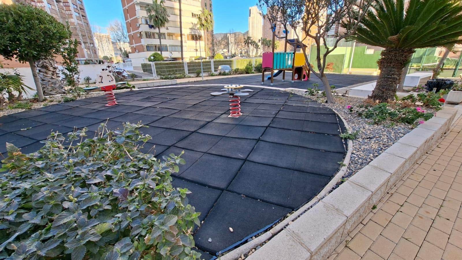 1 sovrum Lägenhet till salu i Benidorm med pool garage - 247 000 € (Ref: 9637545)