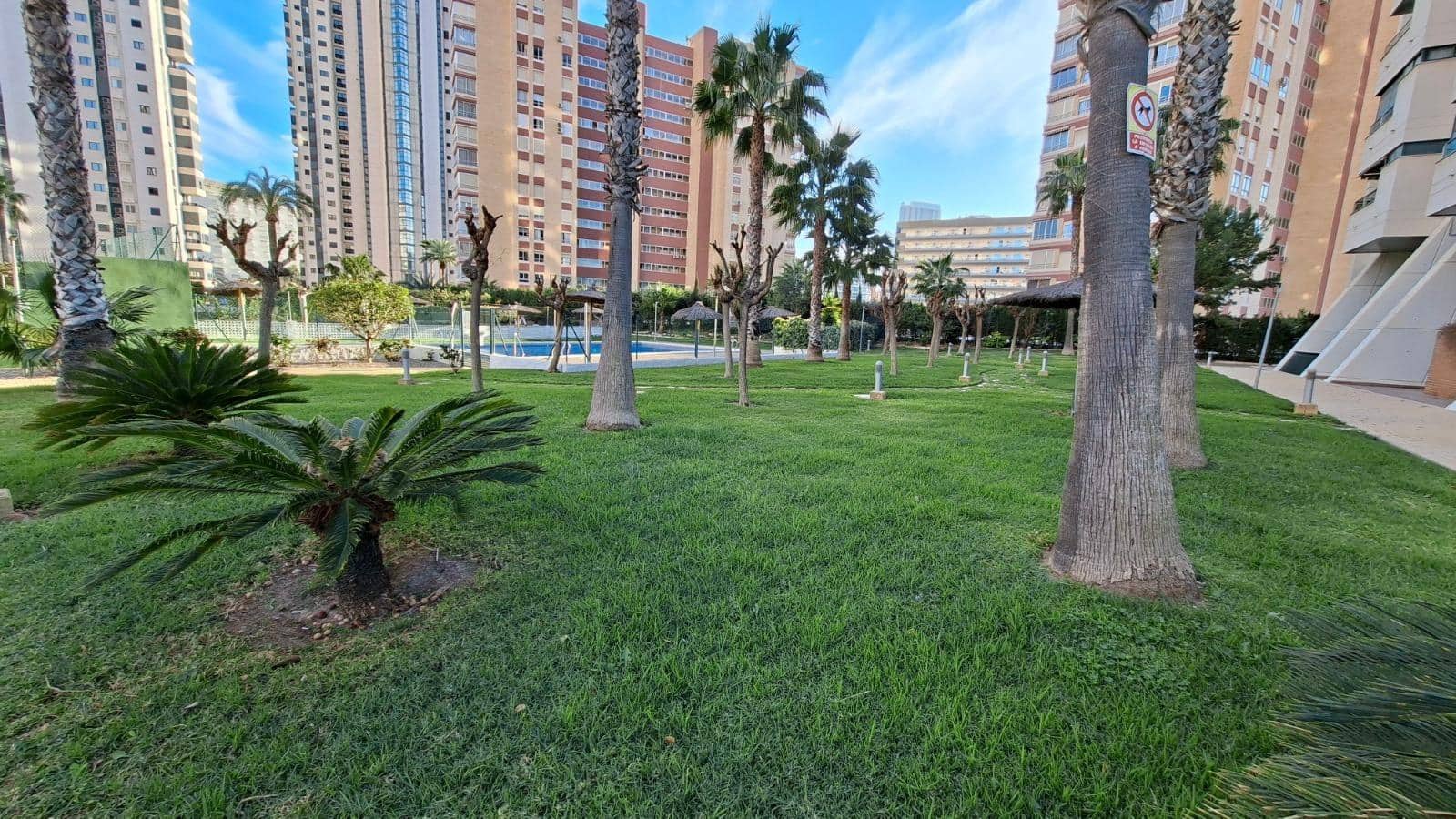 1 sovrum Lägenhet till salu i Benidorm med pool garage - 247 000 € (Ref: 9637545)