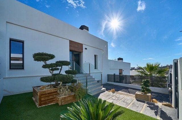 3 soveværelse Rækkehus til salg i Finestrat med swimmingpool - € 585.000 (Ref: 9690590)