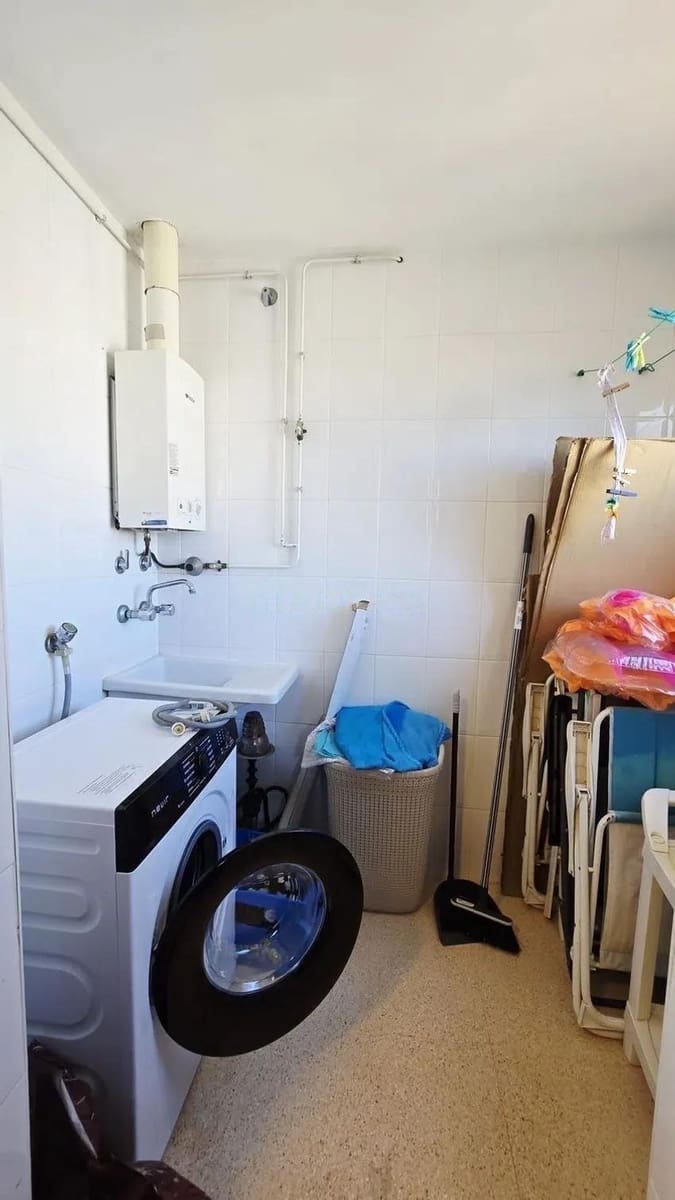 2 bedroom Flat for sale in Benidorm with pool garage - € 269,000 (Ref: 9695323)