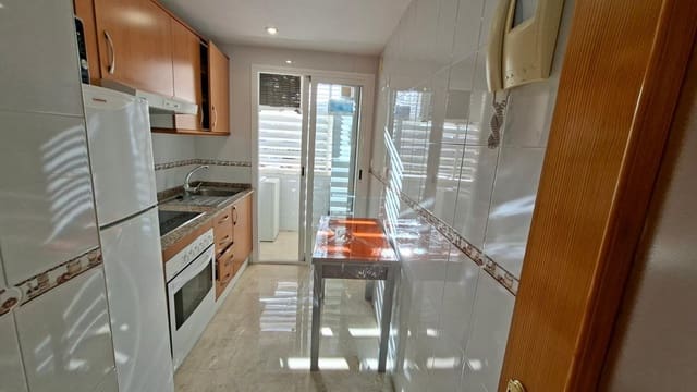 Piso de 2 habitaciones en Levante, Benidorm en venta - 252.000 € (Ref: 9701611)