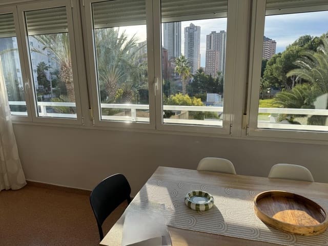 2 sovrum Lägenhet till salu i Benidorm med pool garage - 239 000 € (Ref: 9719910)