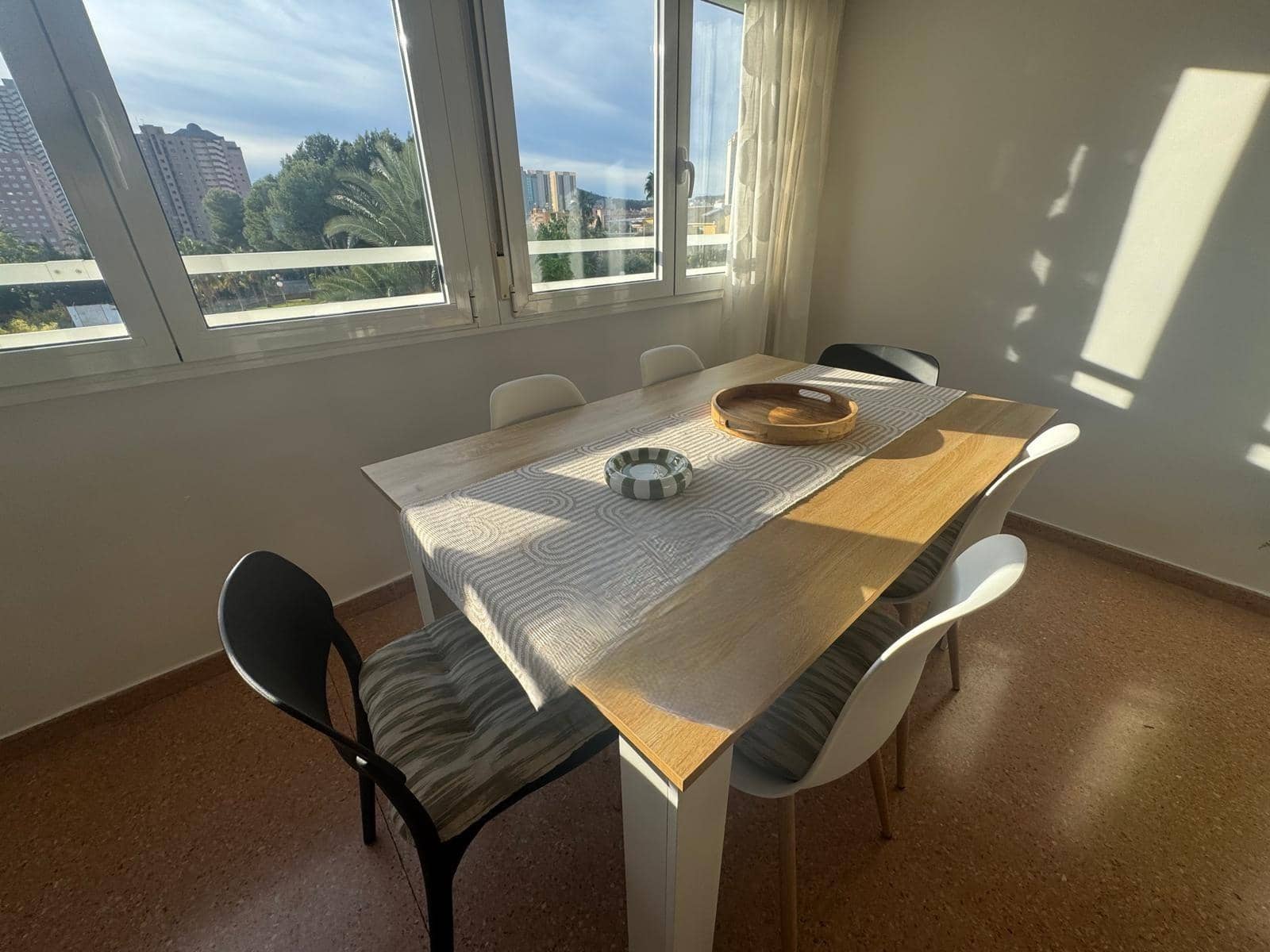 2 bedroom Flat for sale in Benidorm with pool garage - € 239,000 (Ref: 9719910)