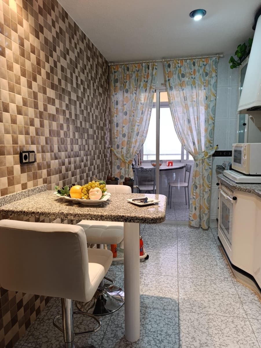 4 Zimmer Wohnung zu verkaufen in La Villajoyosa / Vila Joiosa mit Garage - 259.000 € (Ref: 9721684)