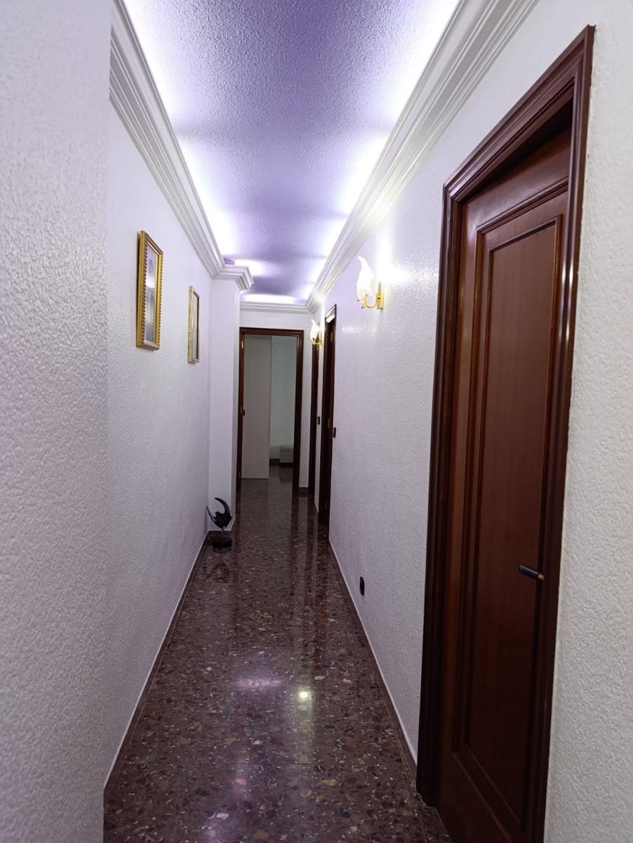 4 Zimmer Wohnung zu verkaufen in La Villajoyosa / Vila Joiosa mit Garage - 259.000 € (Ref: 9721684)