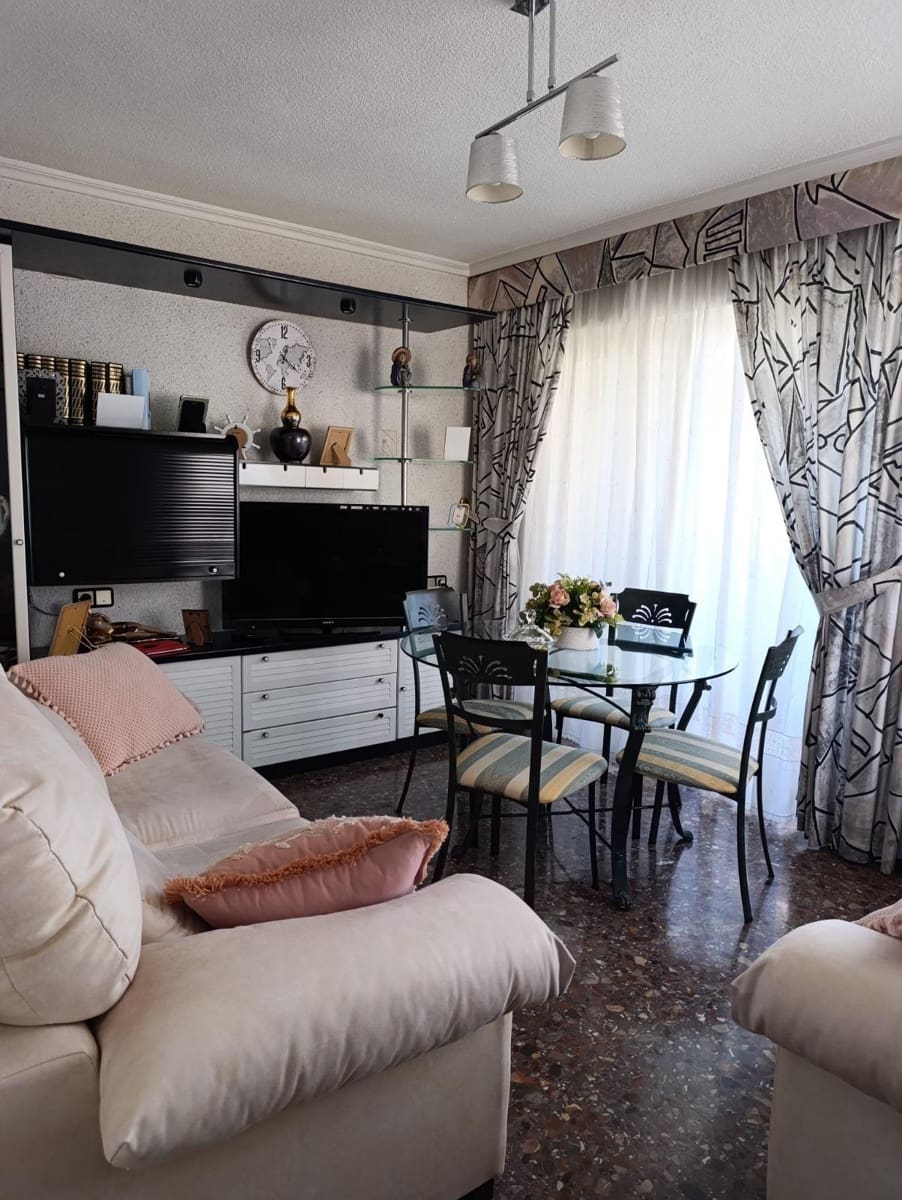 4 Zimmer Wohnung zu verkaufen in La Villajoyosa / Vila Joiosa mit Garage - 259.000 € (Ref: 9721684)