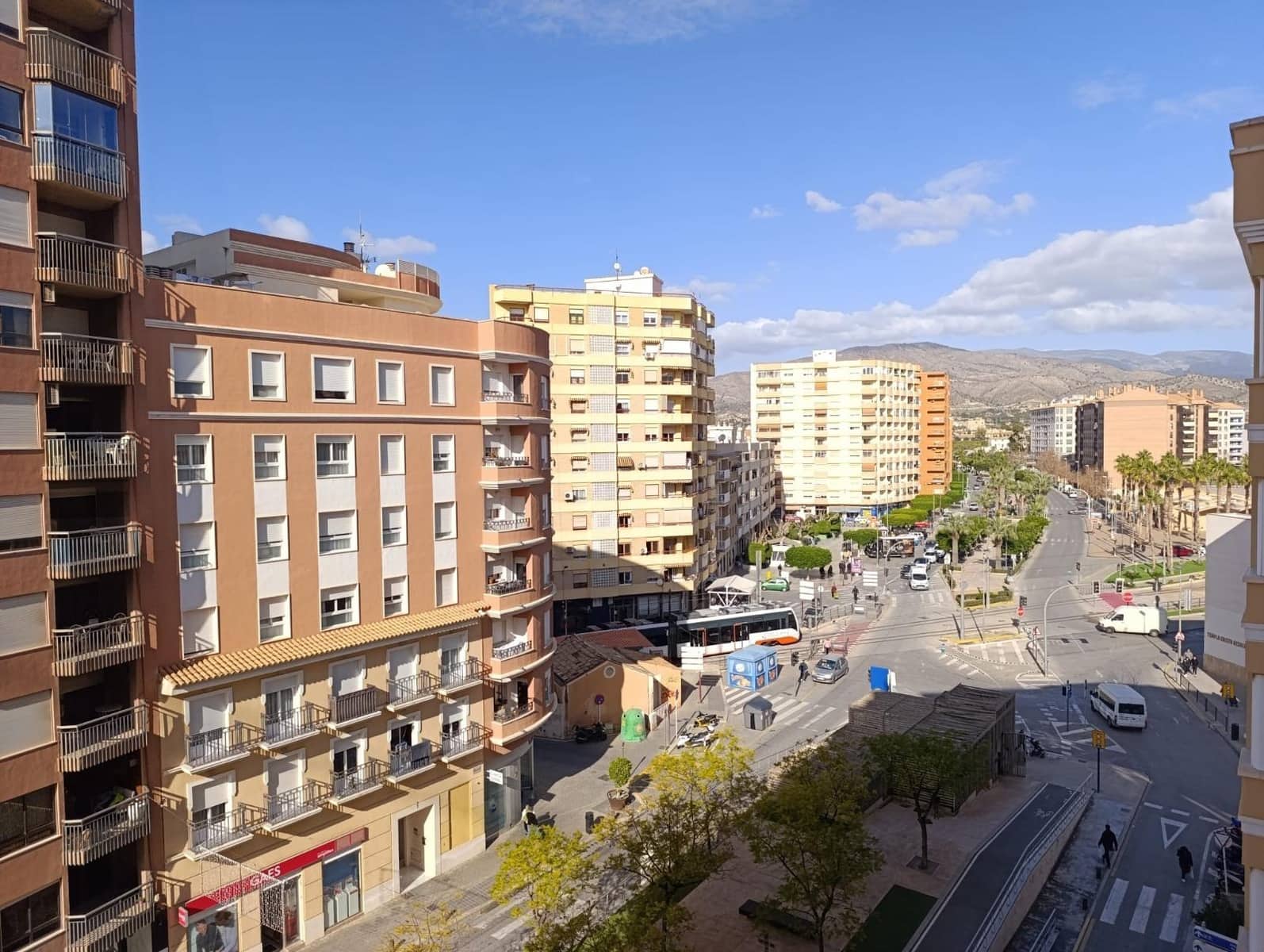 4 Zimmer Wohnung zu verkaufen in La Villajoyosa / Vila Joiosa mit Garage - 259.000 € (Ref: 9721684)