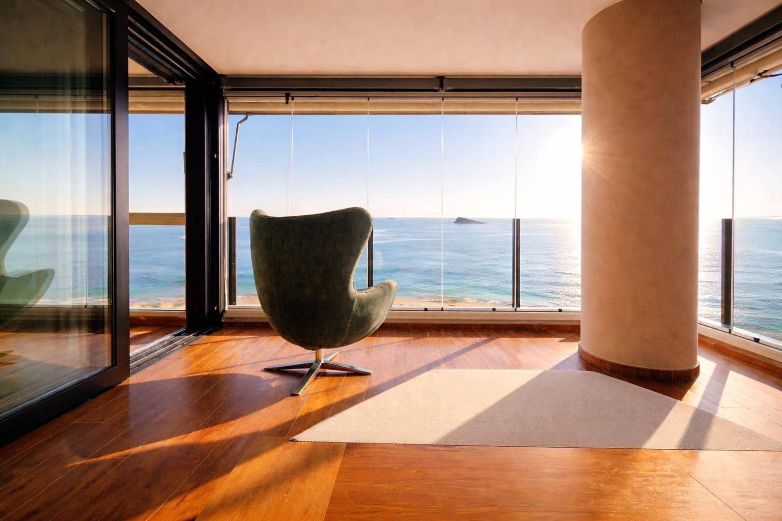 4 bedroom Flat for sale in Benidorm with pool - € 2,500,000 (Ref: 9721685)