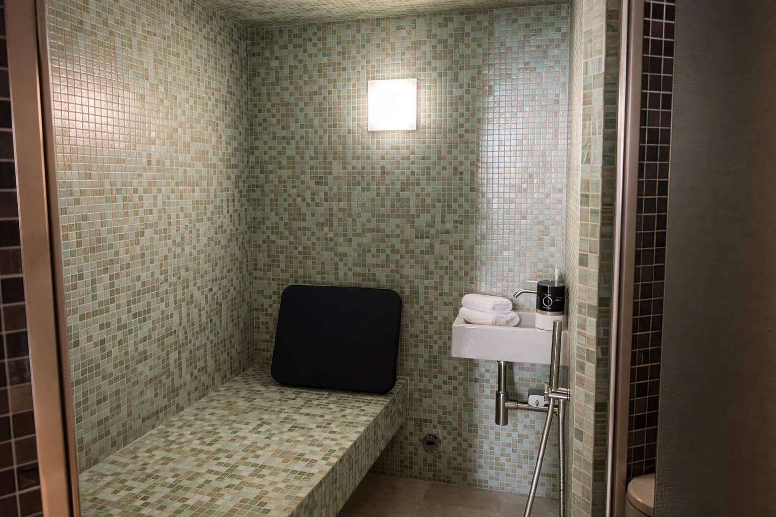 4 bedroom Flat for sale in Benidorm with pool - € 2,500,000 (Ref: 9721685)