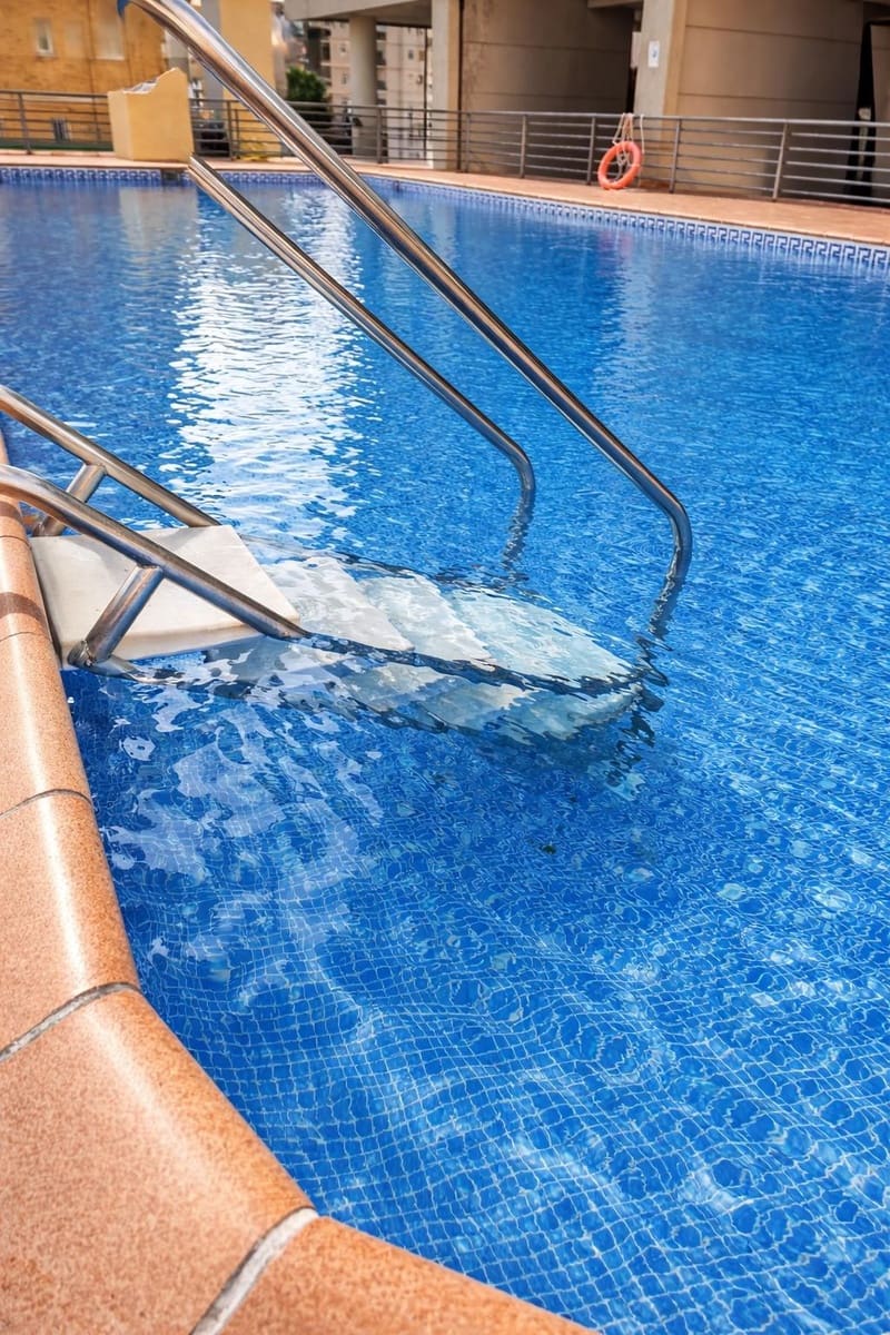 4 bedroom Flat for sale in Benidorm with pool - € 2,500,000 (Ref: 9721685)