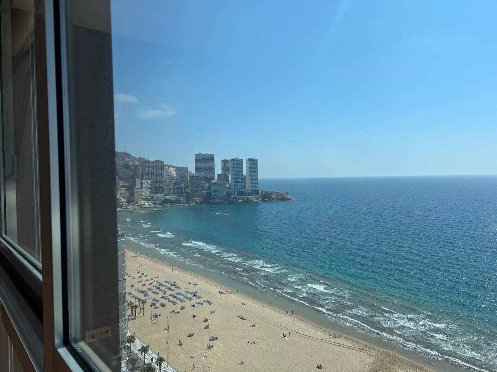 4 bedroom Flat for sale in Benidorm with pool - € 2,500,000 (Ref: 9721685)