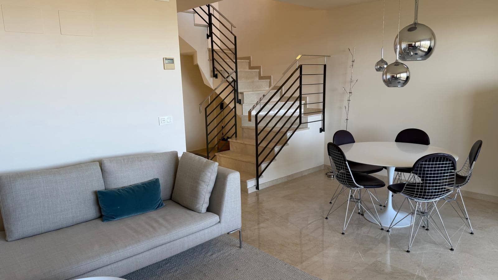 3 makuuhuone Asunto myytävänä paikassa Finestrat mukana uima-altaan - 450 000 € (Ref: 9732087)