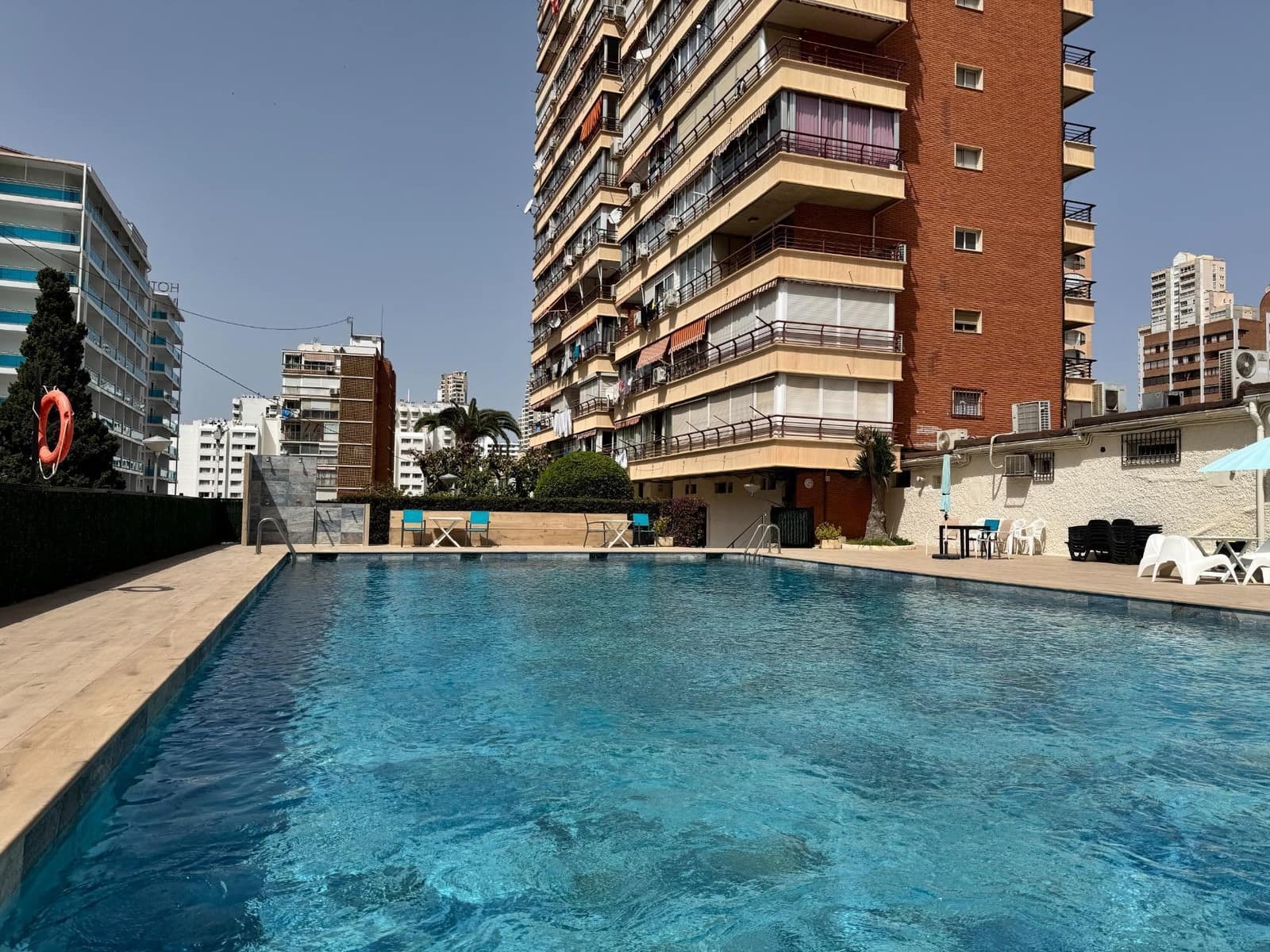 1 bedroom Flat for sale in Benidorm with pool - € 217,000 (Ref: 9770641)