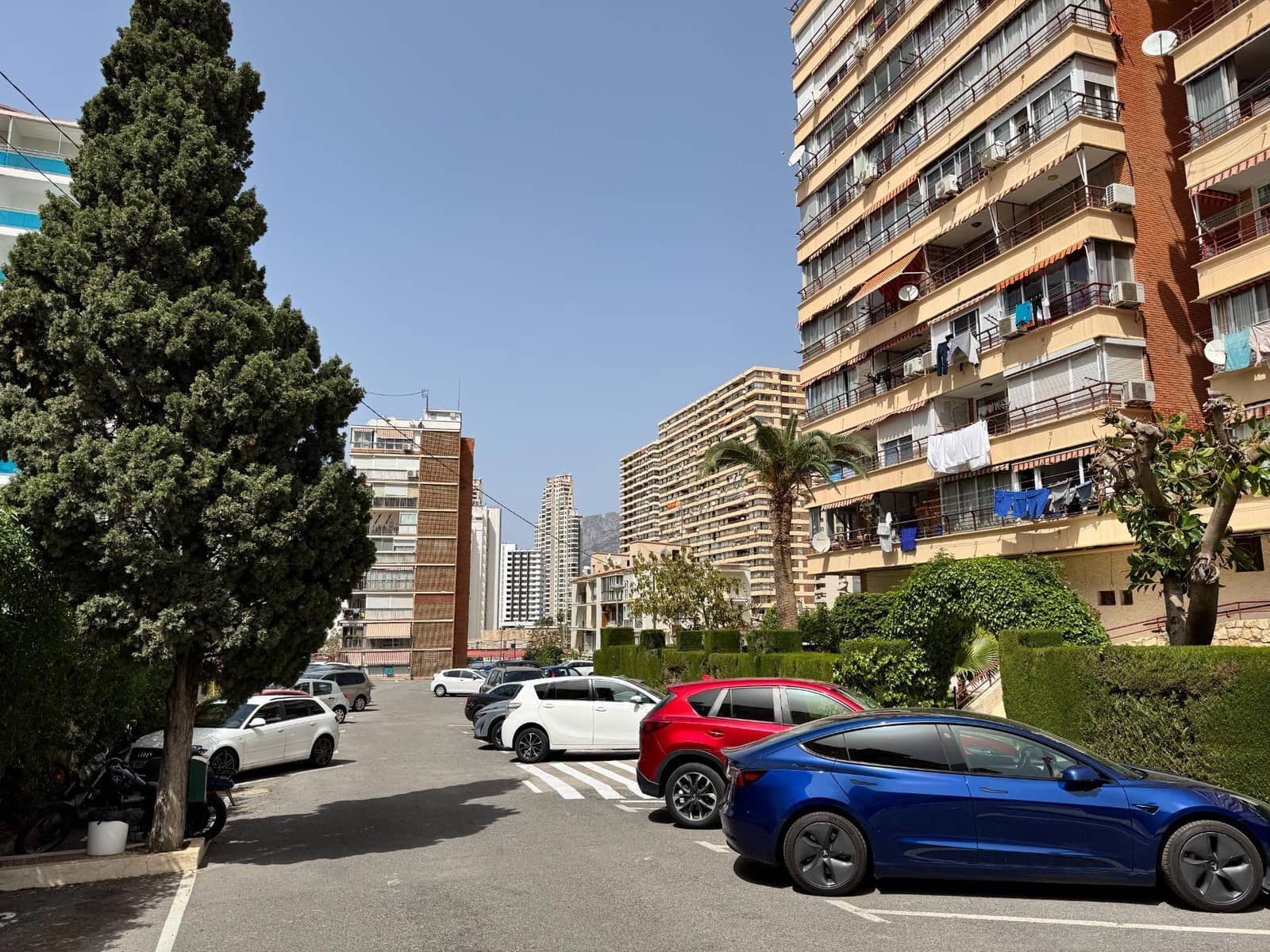 1 bedroom Flat for sale in Benidorm with pool - € 217,000 (Ref: 9770641)
