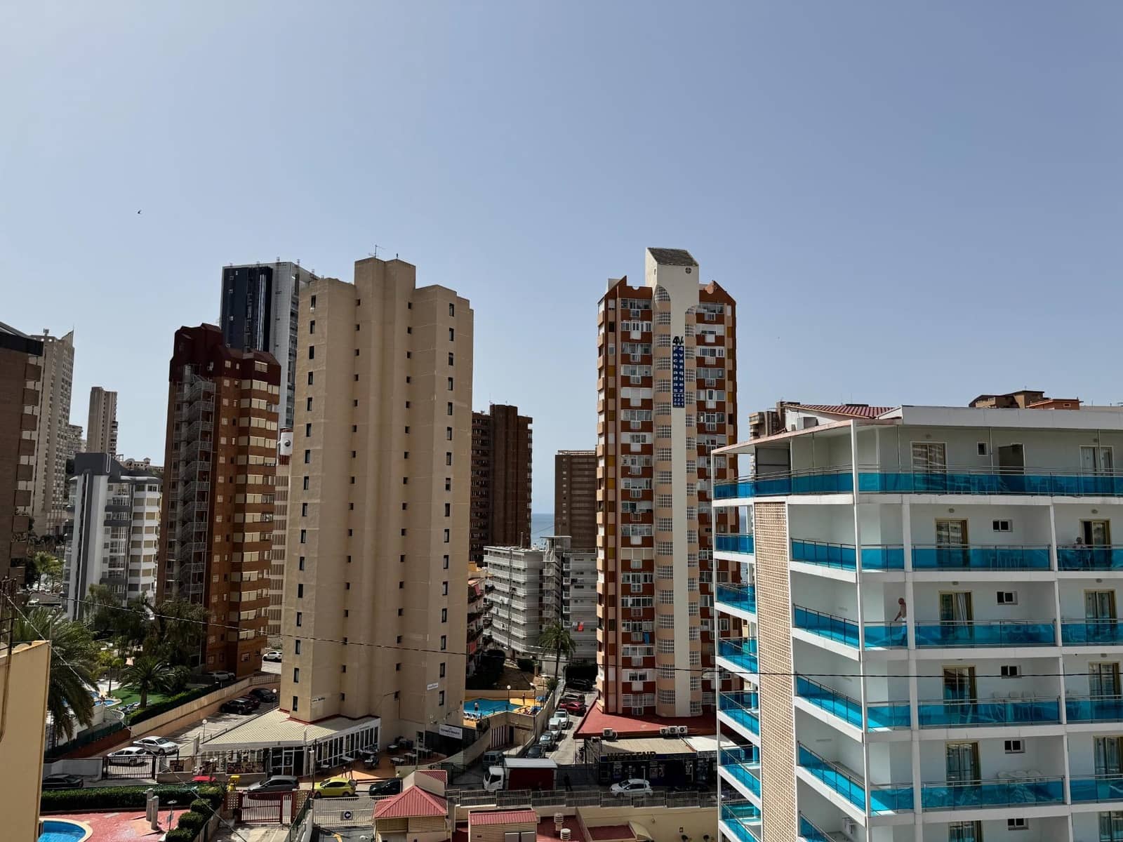 1 bedroom Flat for sale in Benidorm with pool - € 217,000 (Ref: 9770642)