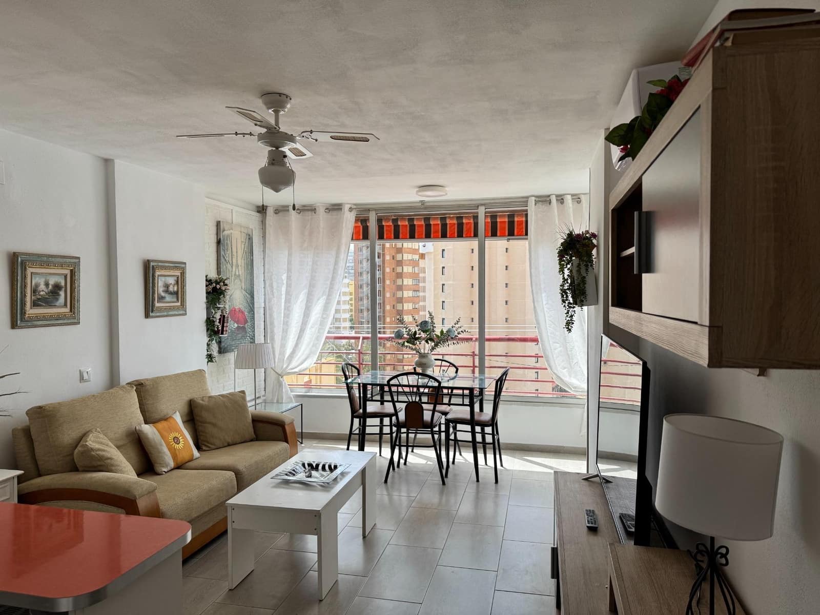 1 bedroom Flat for sale in Benidorm with pool - € 217,000 (Ref: 9770642)