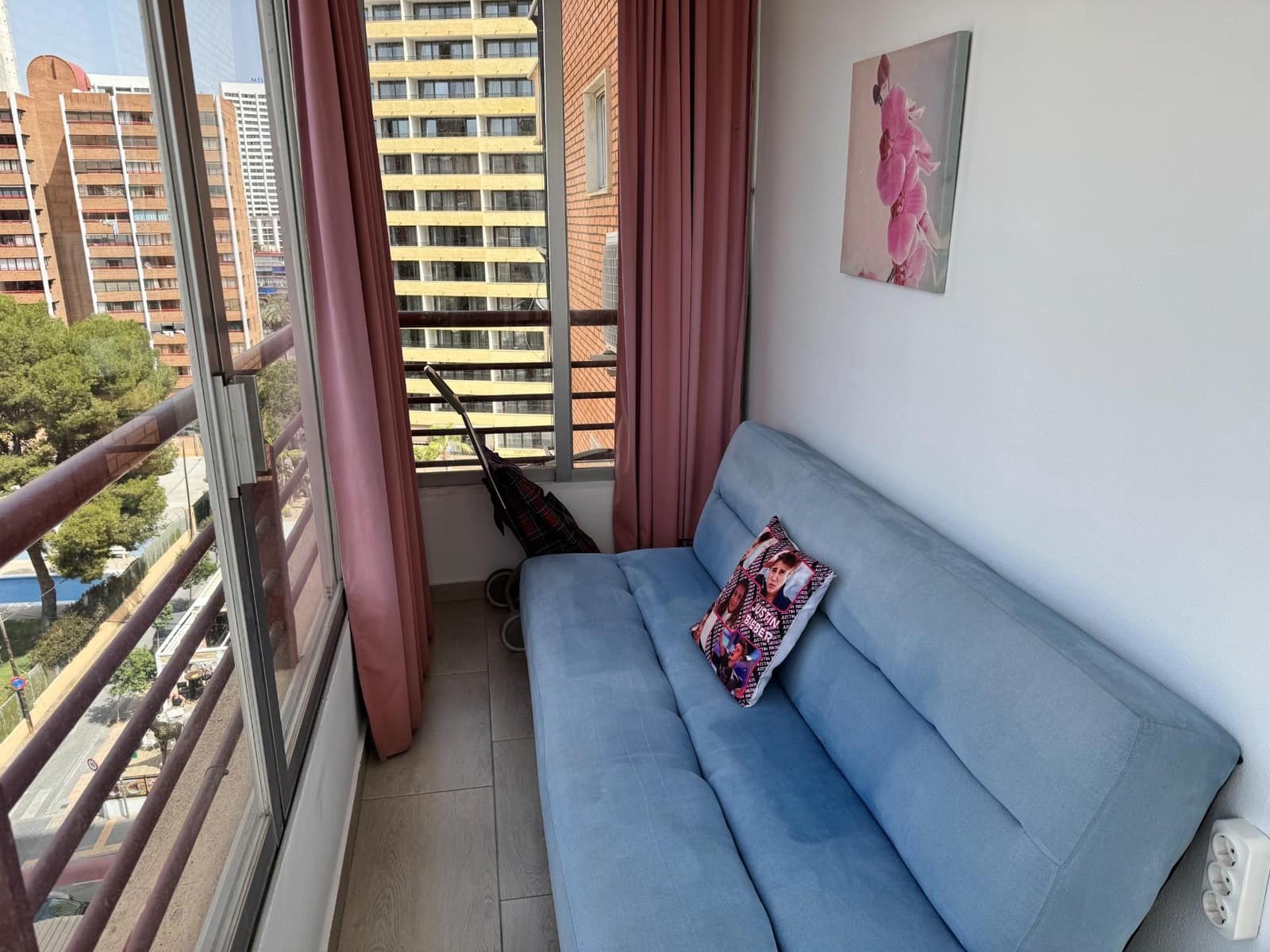 1 bedroom Flat for sale in Benidorm with pool - € 217,000 (Ref: 9770642)